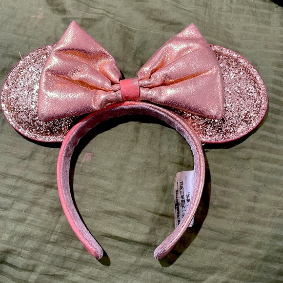 I don’t really use it so why not give to someone who will💜 - Picture 1 of 1